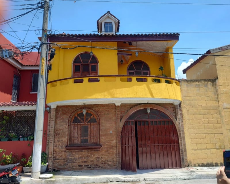 Vendo Casa en Res. el Tabacal zona 1 de Villa Nueva