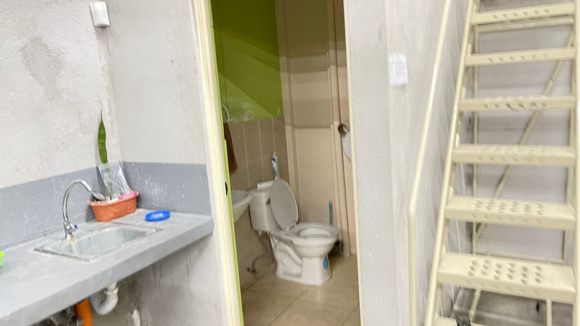 Local Comercial en renta en Plaza Comercial de Zona 18 - Miniatura 8