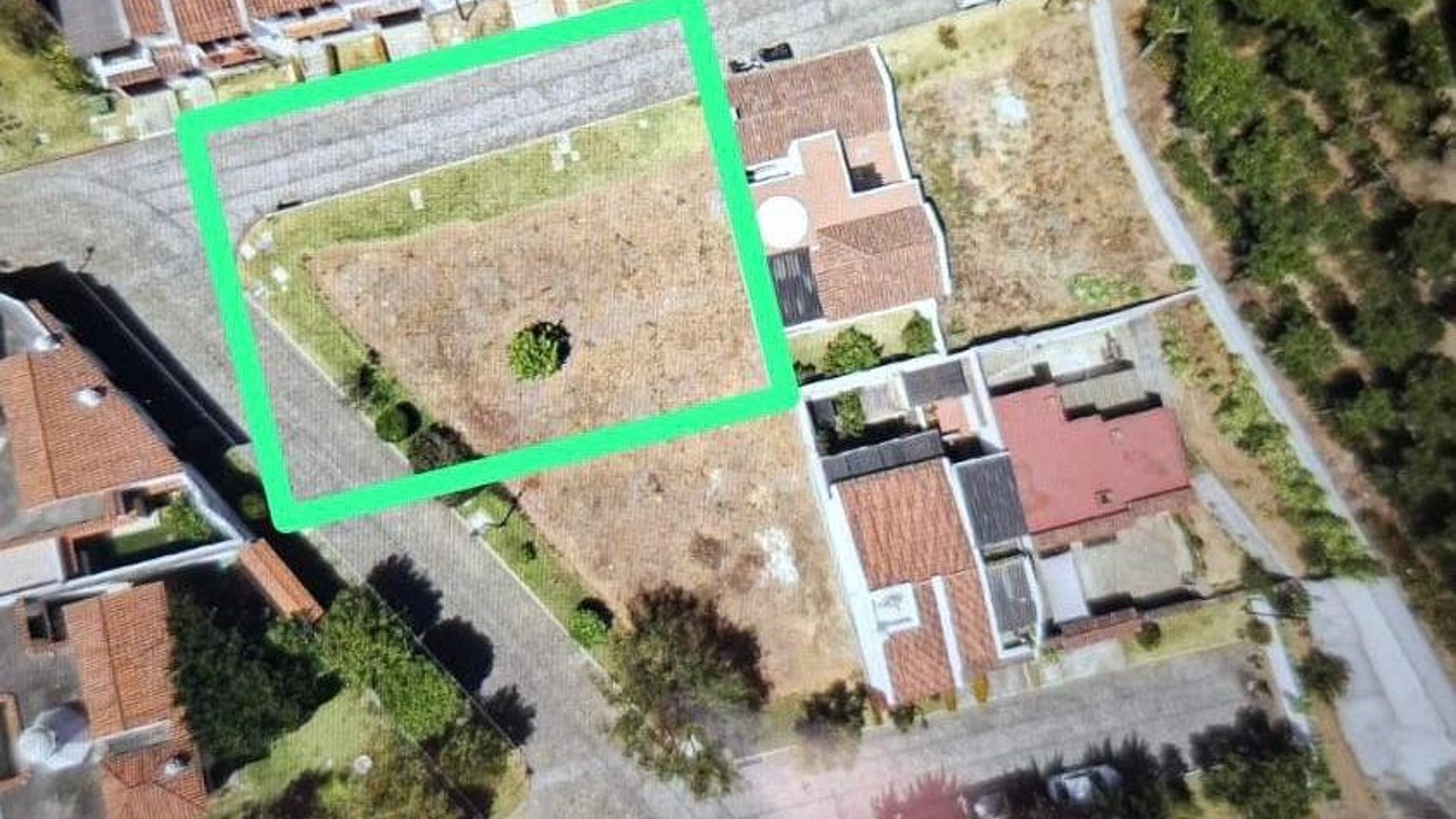 TERRENO EN VENTA EN CONDOMINO BELLA VISTA, ANTIGUA GUATEMALA - Miniatura 4