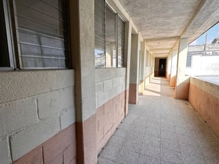 Vendo Casa de 3 Niveles Suelo Comercial - 4