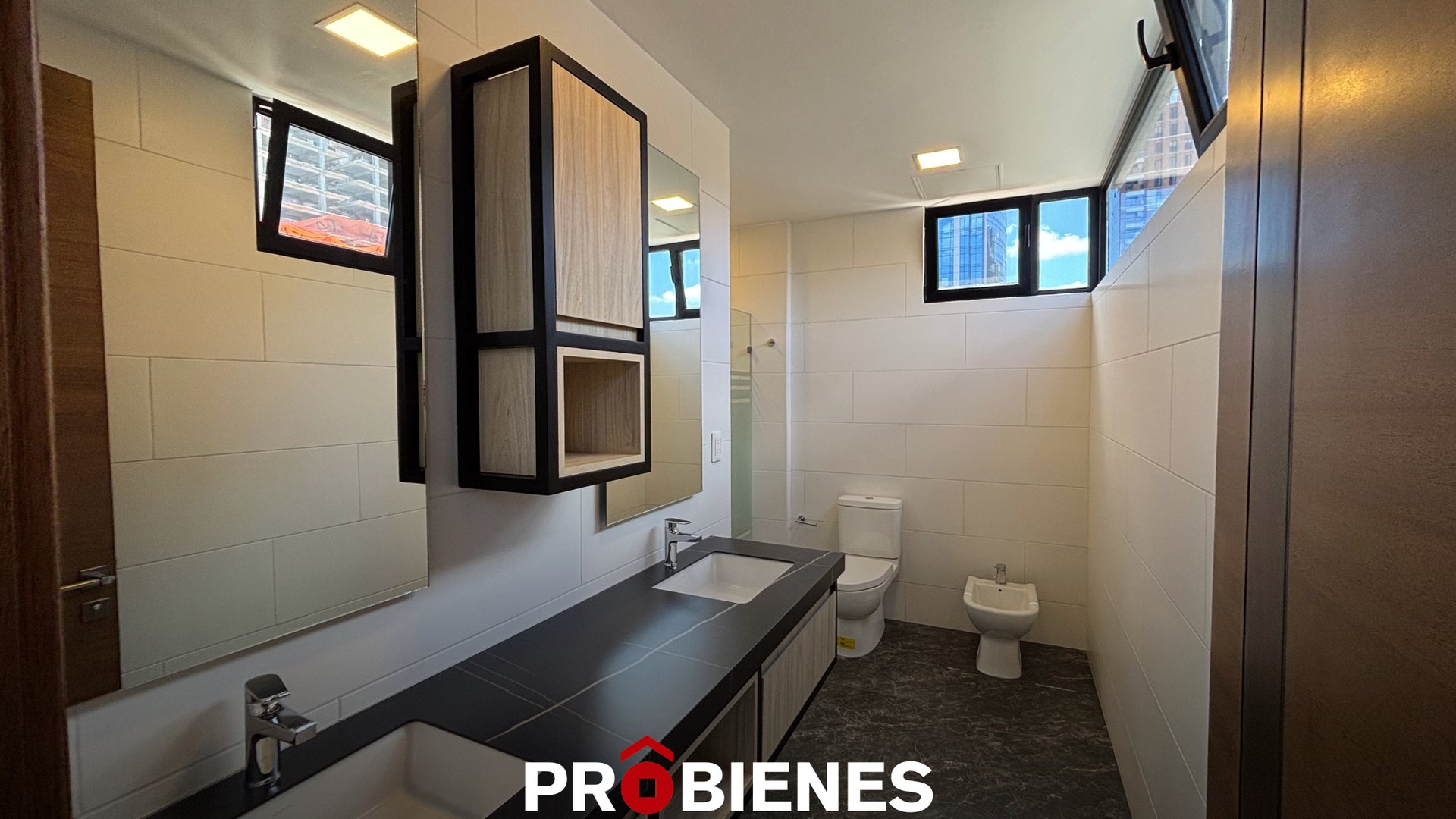 Apartamento en venta | Monad zona 10 - Miniatura 2