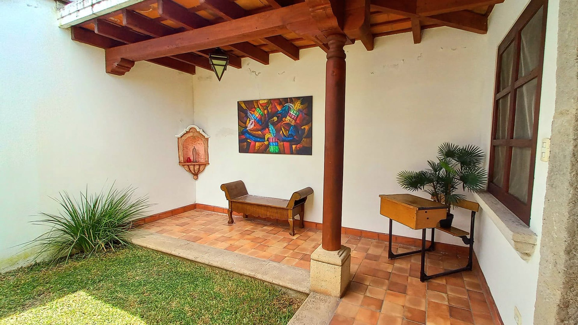 HERMOSA CASA EN RENTA DENTRO DE CONDOMINIO EN JOCOTENANGO.  - Miniatura 12