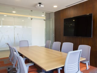 OFICINA EN VENTA EN ZONA 15 VISTA HERMOSA 2 - 3