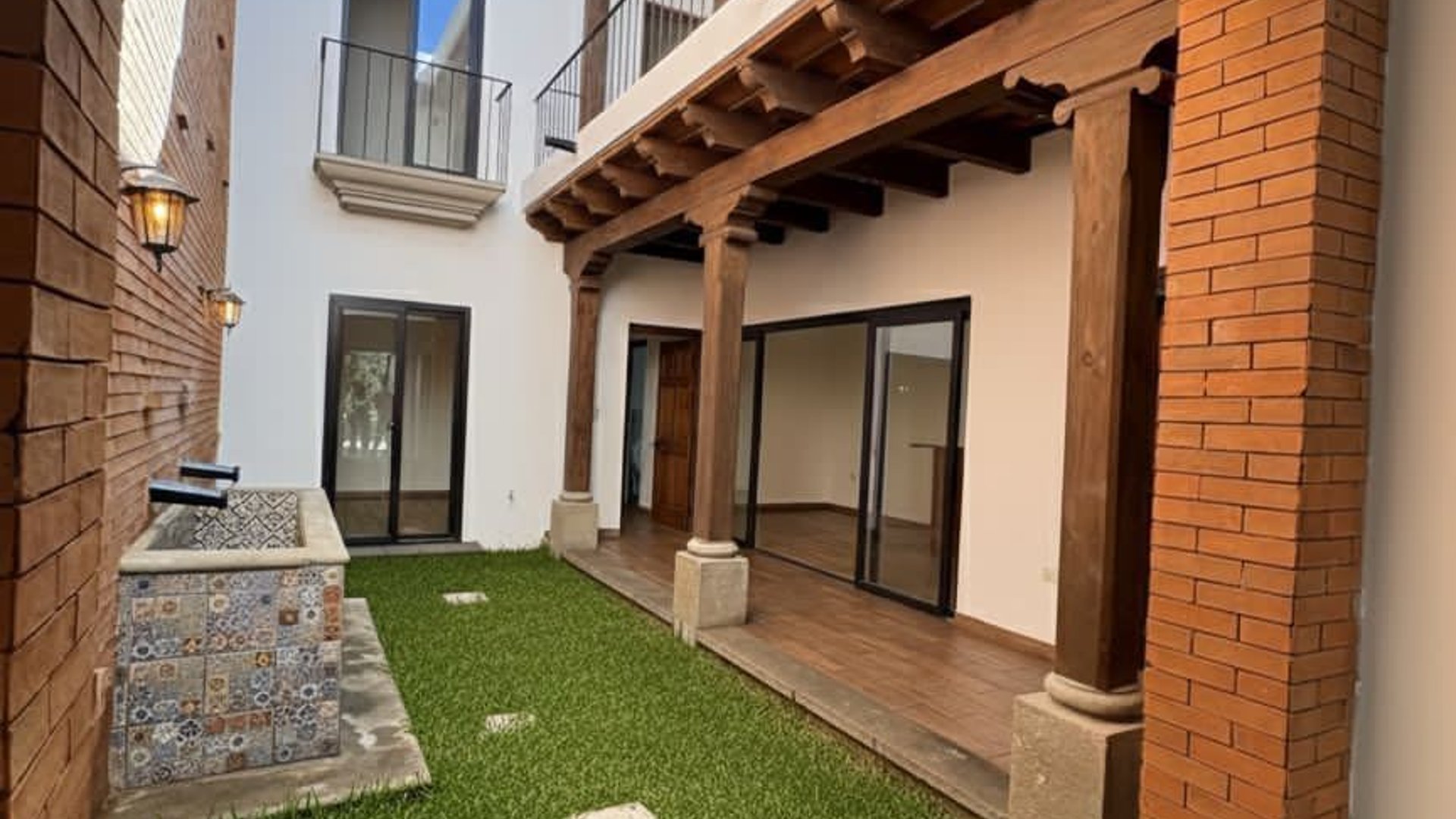 CASA EN VENTA EN ANTIGUA GARDENS