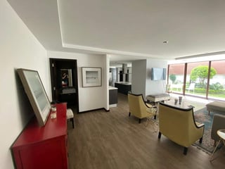 Venta de apartamento amueblado y equipado Edificio Urbana en zona 10  - 2