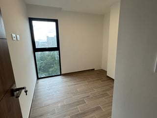Vendo Apartamento 3 habitaciones en edificio Parque 14 Ref-6035 - 2