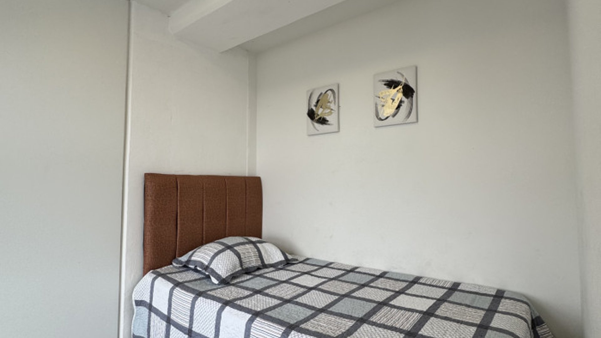 Apartamento Amueblado En Renta Zona 10 Fiamene - Miniatura 3