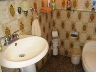 CASA RESIDENCIAL EN VENTA EN SAN CRISTOBAL - 2