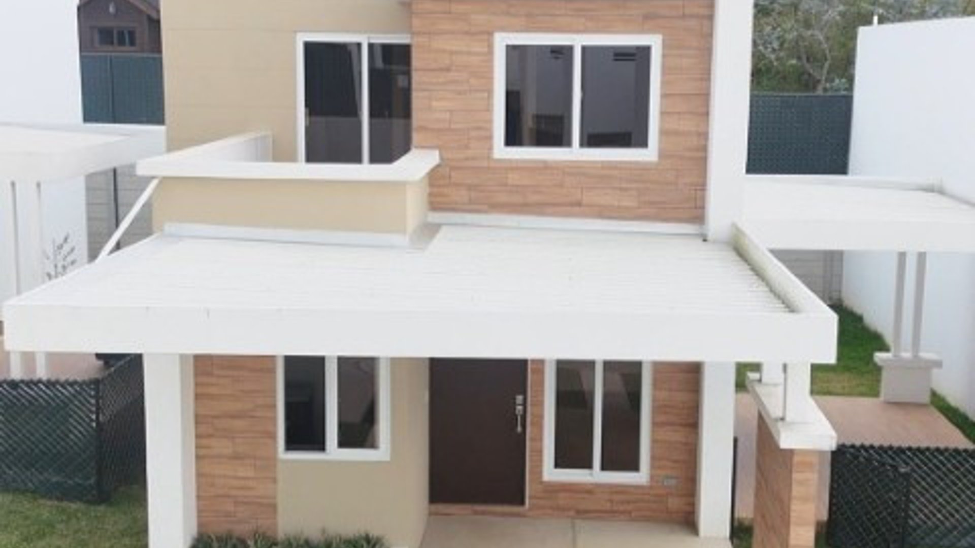 Casa en Renta Carretera a El Salvador Santa Elena II