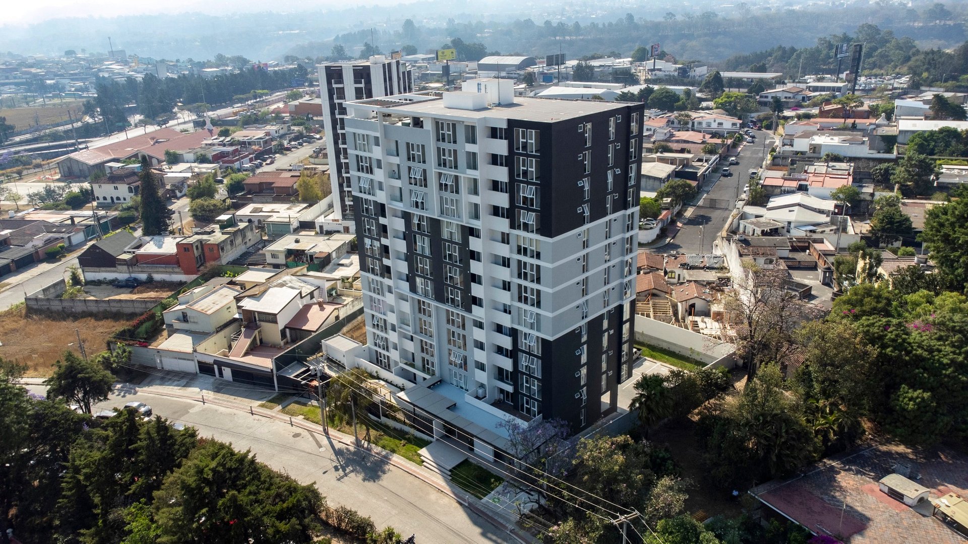APARTAMENTO EN VENTA - ZONA 12 MONTE MARIA - Image 1