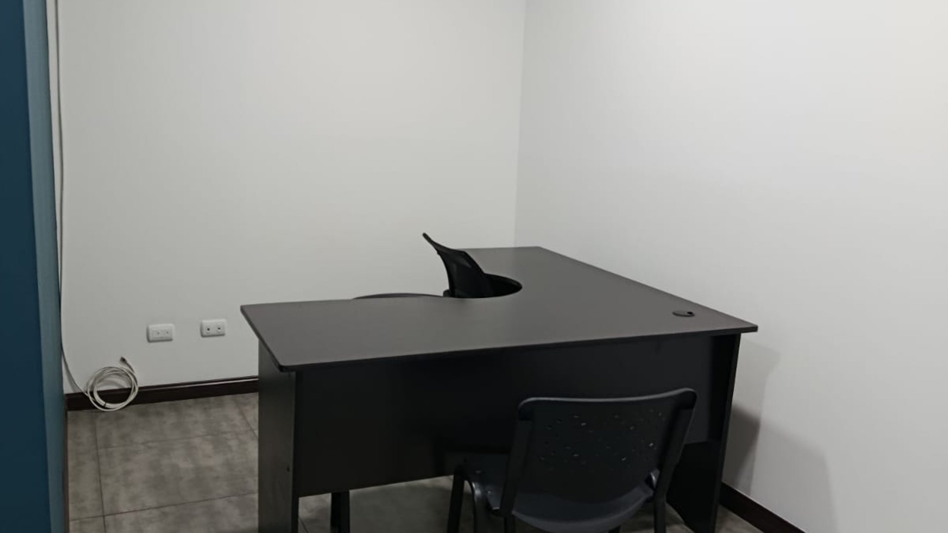 ALQUILO LINDAS Y ECONOMICAS OFICINAS EN ZONA 12 - Miniatura 20