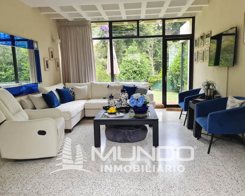 CASA EN VENTA EN ZONA 10