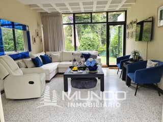 CASA EN VENTA EN ZONA 10 - Image 1
