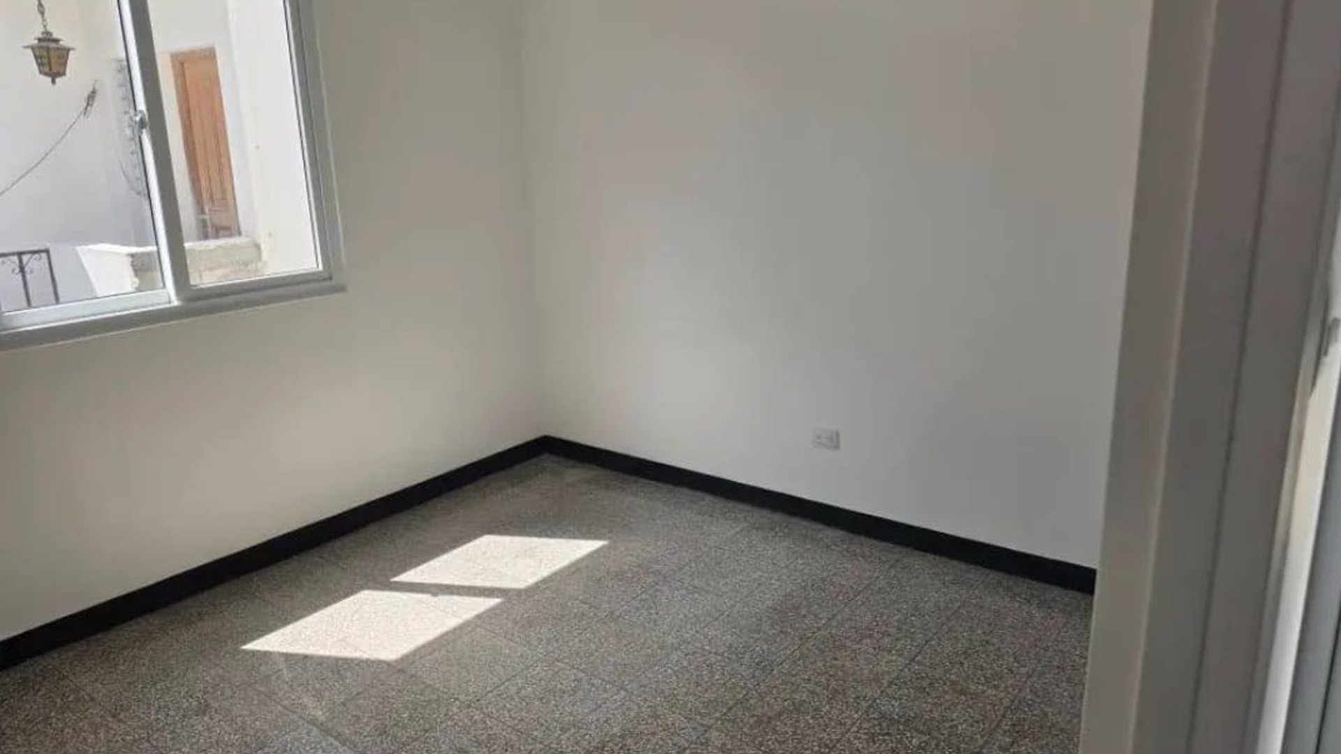 Vendo casa en Colonia Lourdes zona 16 - Miniatura 4