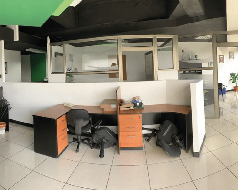Oficina en alquiler, Design Center z.10