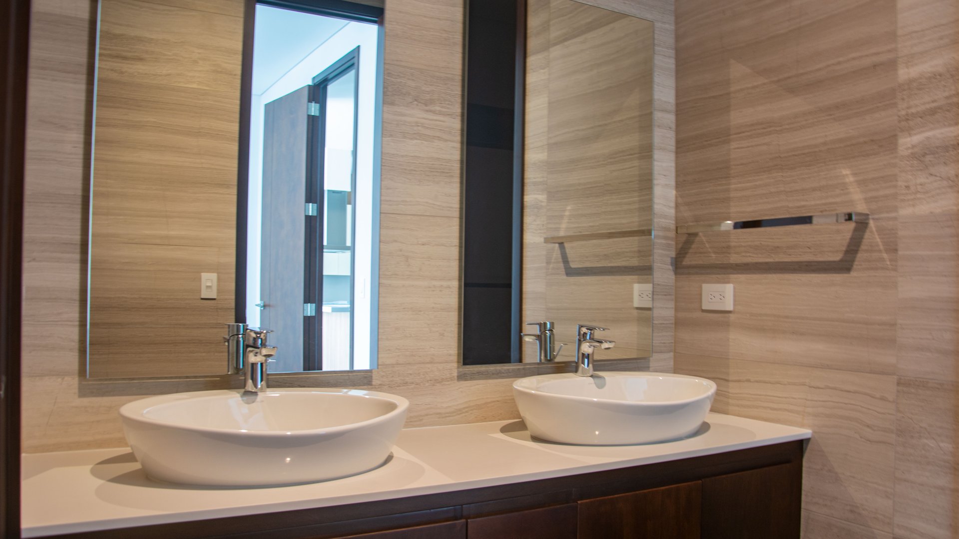 Apartamento en Venta / Alquiler Edificio ECHO, zona 14  - Miniatura 3
