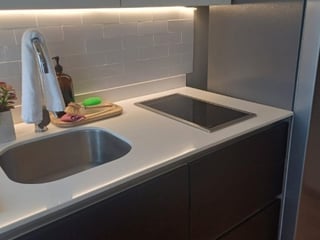 Apartamento Amueblado en Renta Edificio Séptimo Zona 4 - Image 6