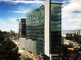 Oficina en Venta – Edificio Insigne, VH Dos, Zona 15 - 3