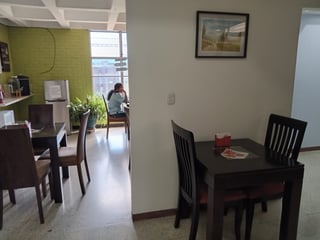 Oficinas en Renta en Edificio 74 zona 9 - 5