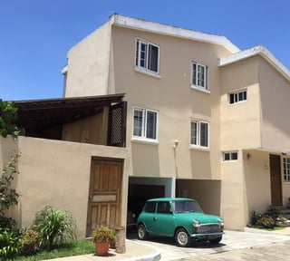 Vendo Linda Casa en Condominio Quebradas De Las Rosas, Zona 12