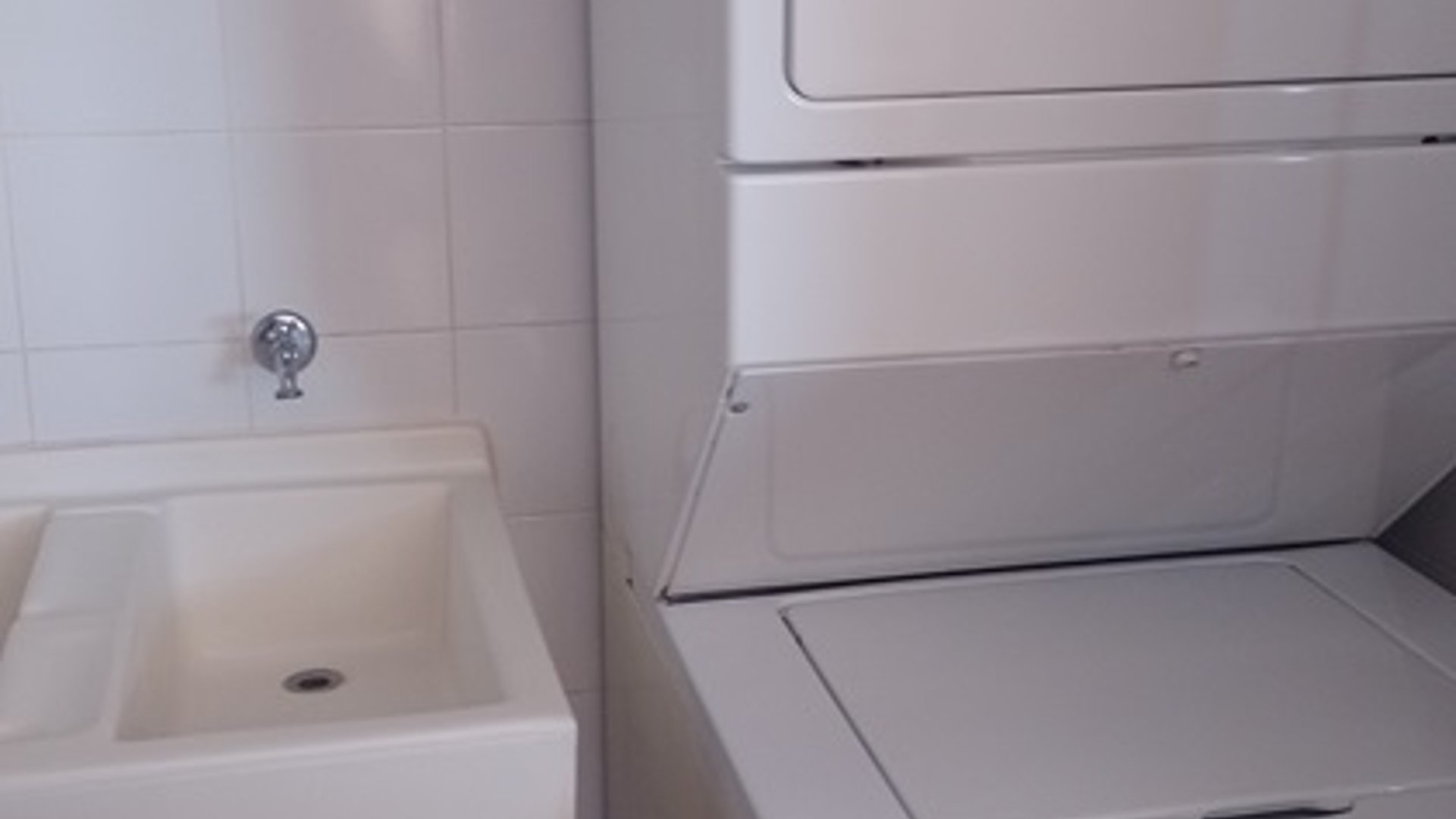 Alquilo Apartamento de 2 dormitorios Zona 15 - Miniatura 12