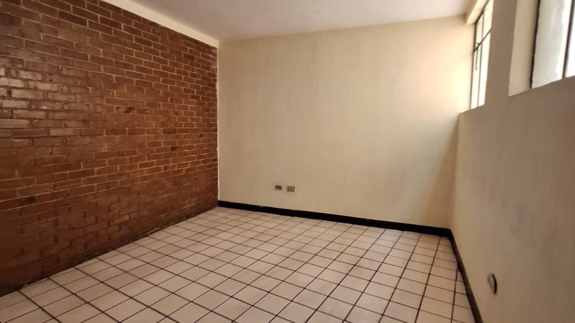 En alquiler local comercial en Zona 1 de Xela