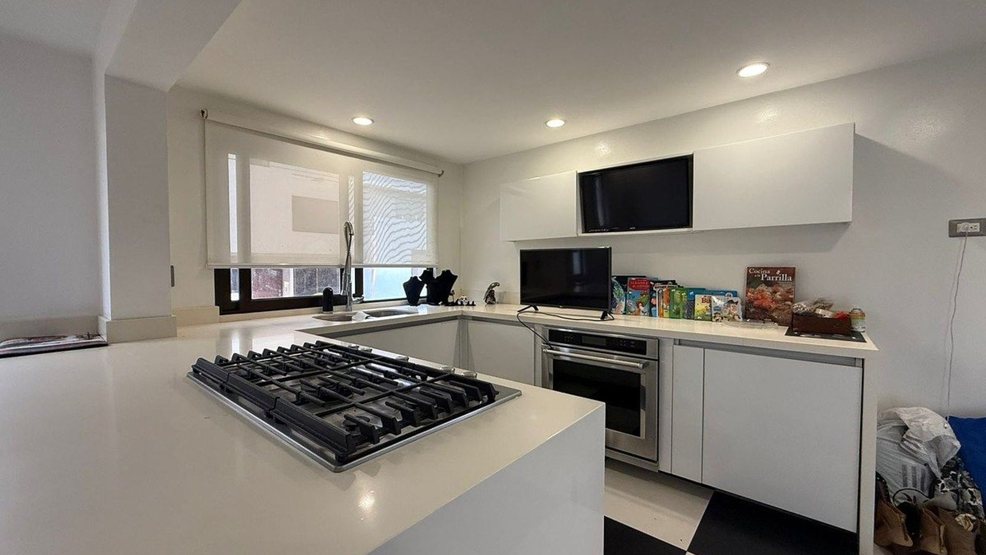 Casa en Renta o Venta en Exclusivo Condominio Santuaria Muxbal km 14.5 con Jacuz