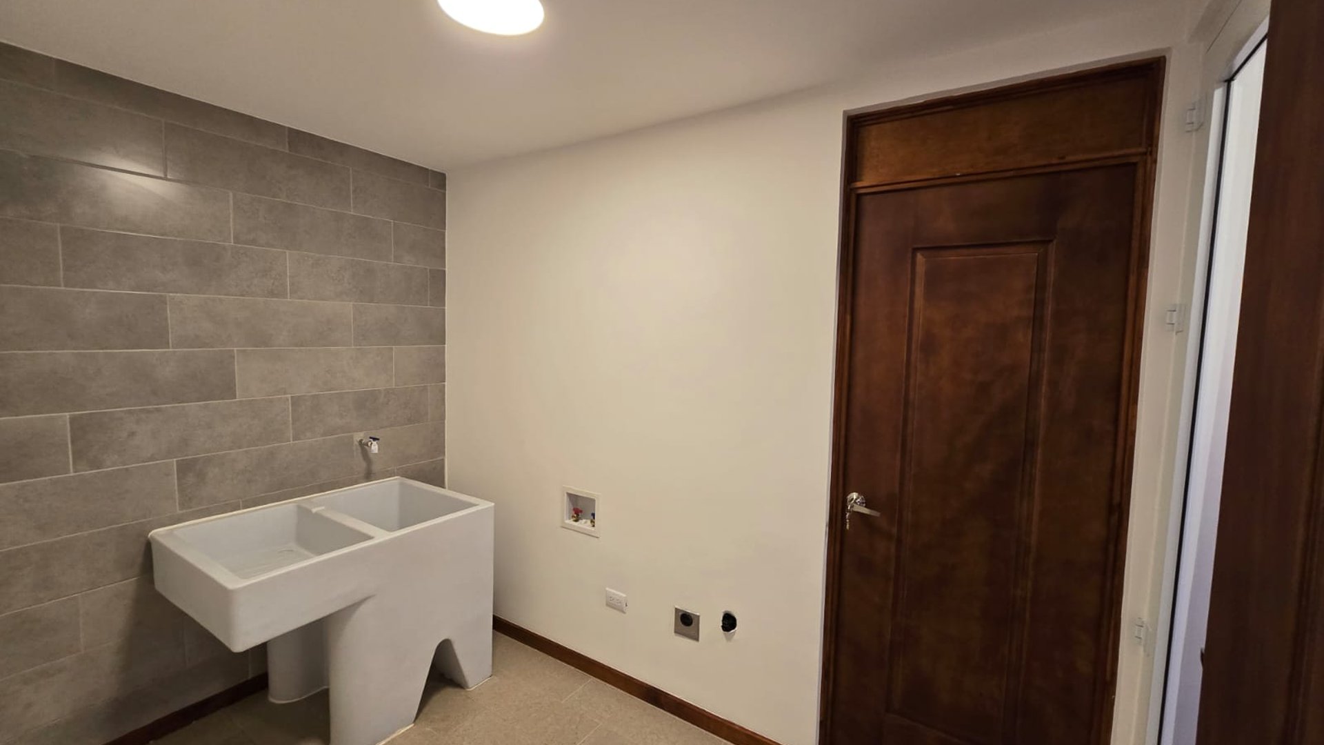 VENDO CASA EN ZONA 12 VIENTOS DEL VALLE - Miniatura 5