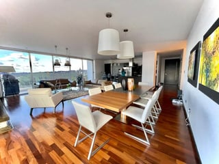 Pent House de 2 niveles en Venta Zona 15 - 2