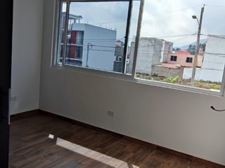 📍 CASA EN RENTA – 2 HAB + JARDÍN | HACIENDA REAL | ZONA 16 - 5
