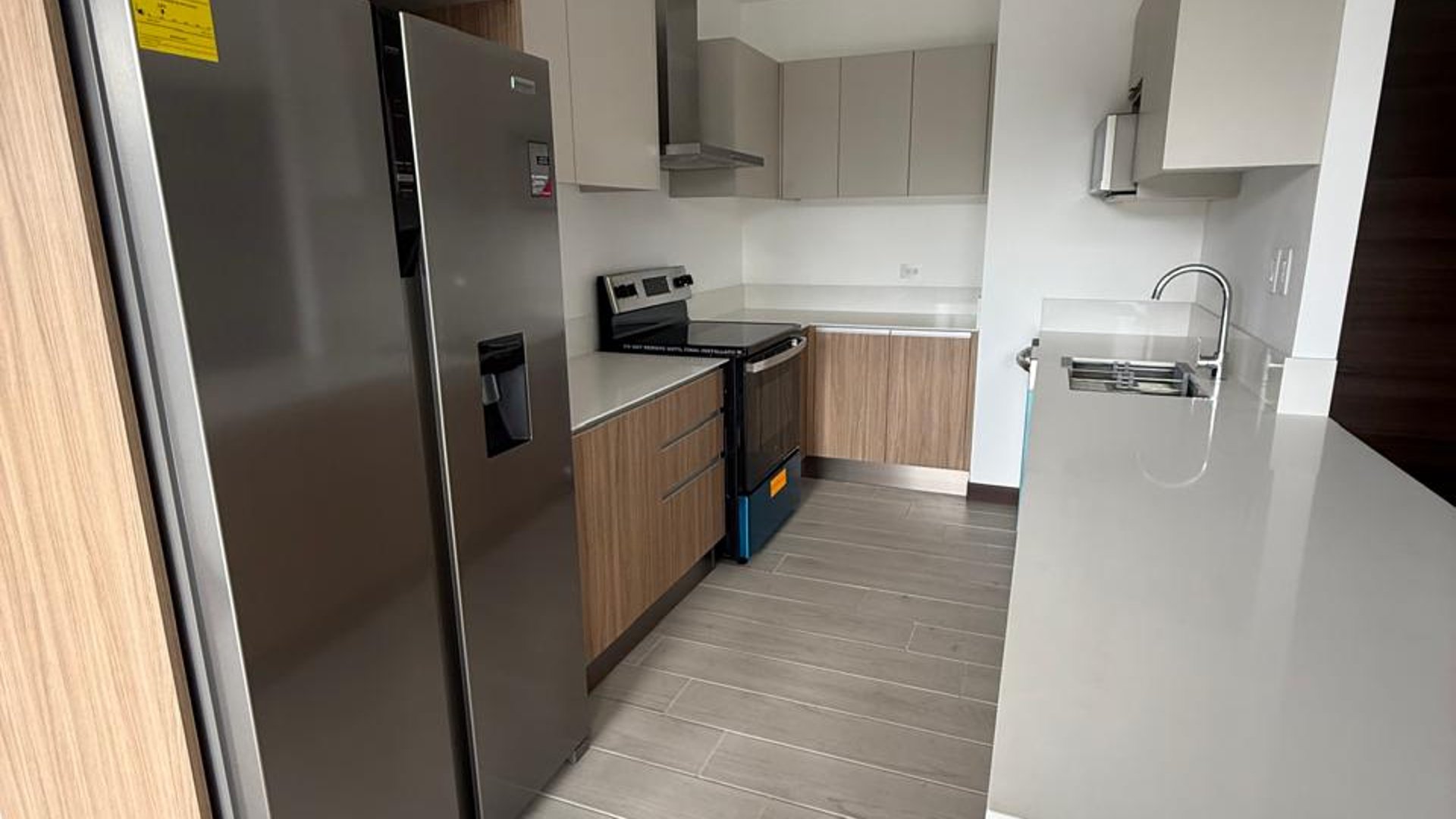EDIFICIO SPAZIO ZONA 15 NUEVO APARTAMENTO EN RENTA 3 HABITACIONES - Miniatura 11