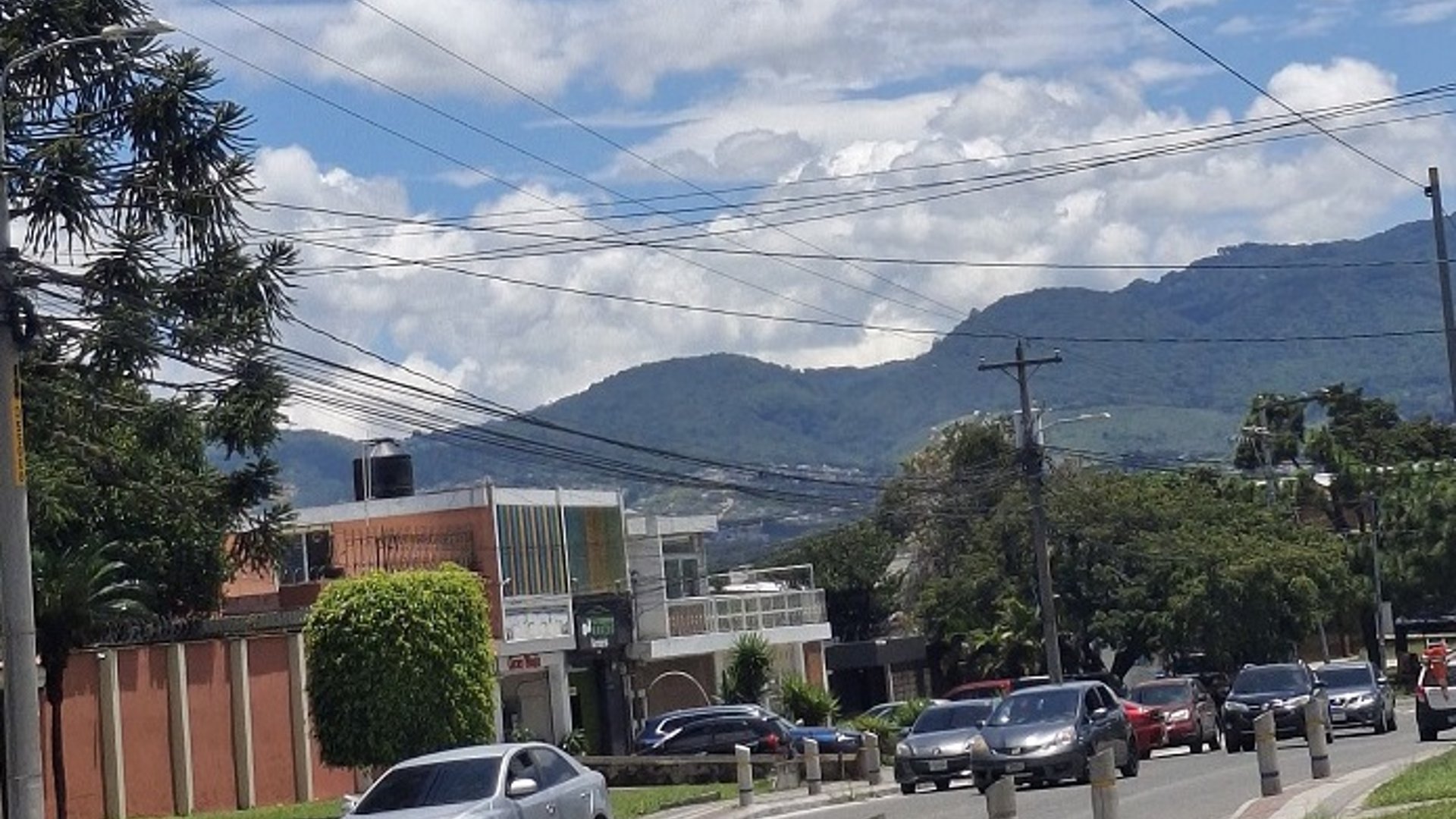 Spacious Mixed-Use Property | 900m² Construction | Zone 12 Guatemala City
