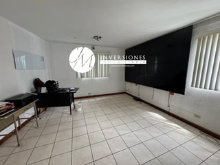 Casa en Renta en zona 13 de 11 Dormitorios - Image 4