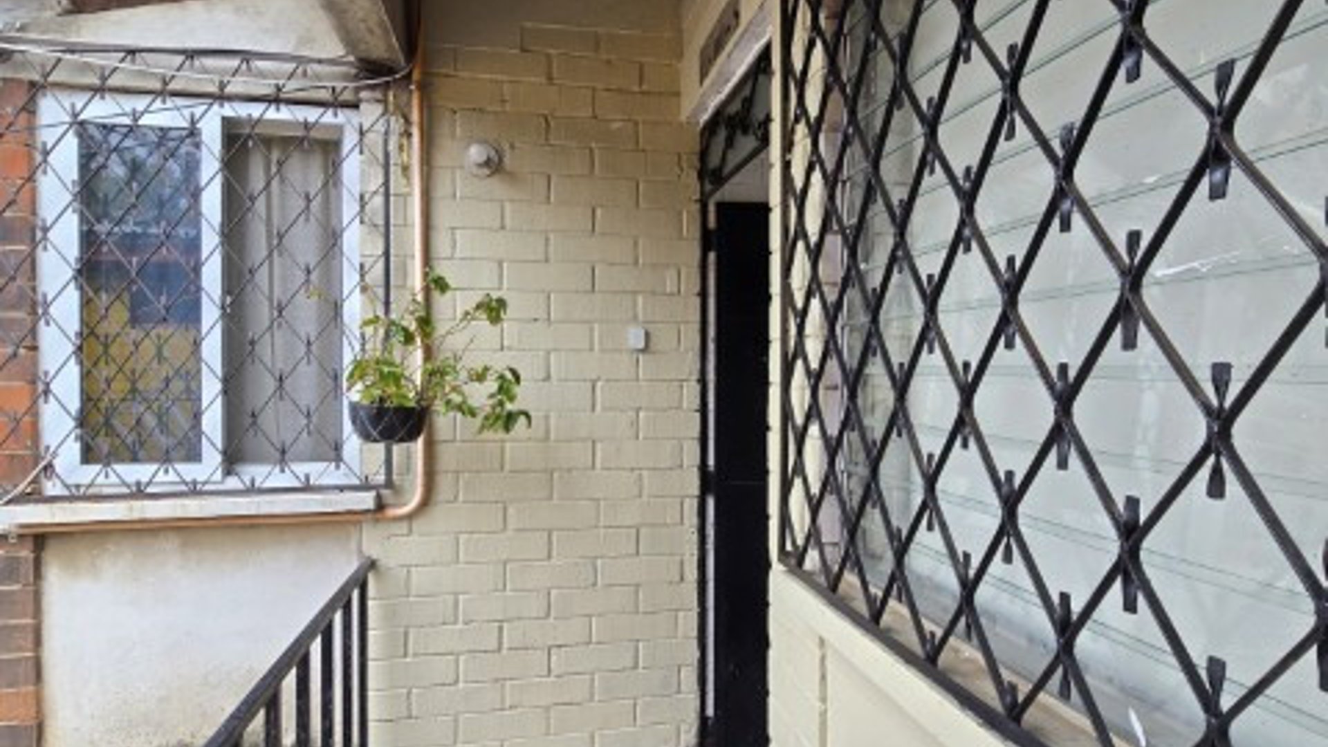 Apartamento con Local en Venta Zona 21 Col Justo Rufino