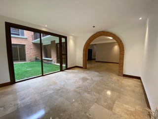 Casa de 4 habitaciones en venta, Encinos de Cayalá zona 16 - 3