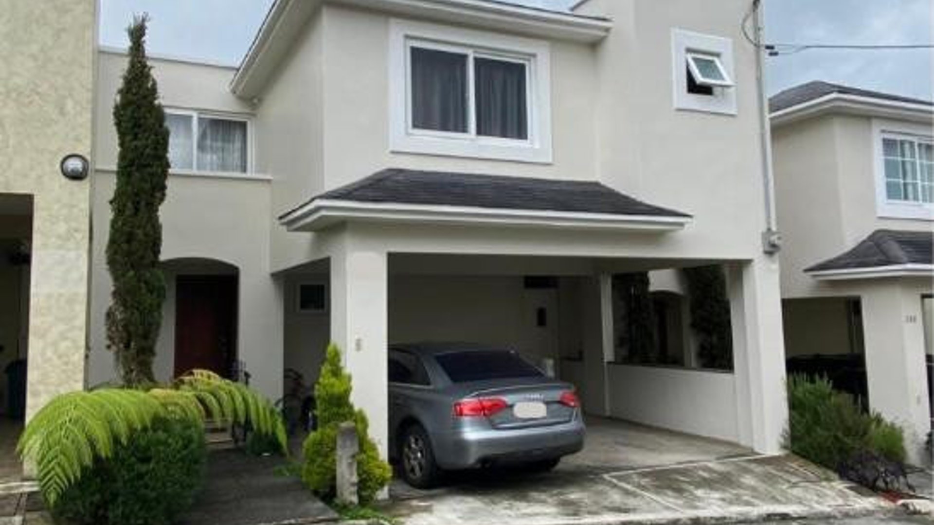 Casa en Venta Jardines de Arrazola Fraijanes Guatemala