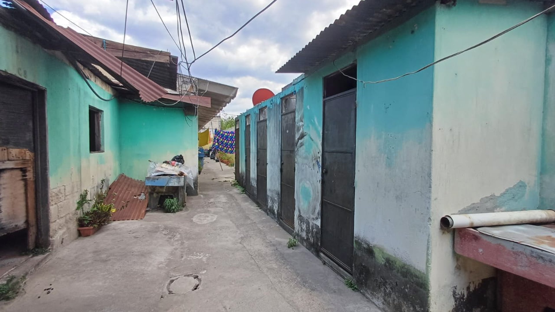 VENTA Casa con Apartamentos Zona 21 Colonia Guajitos - Miniatura 2