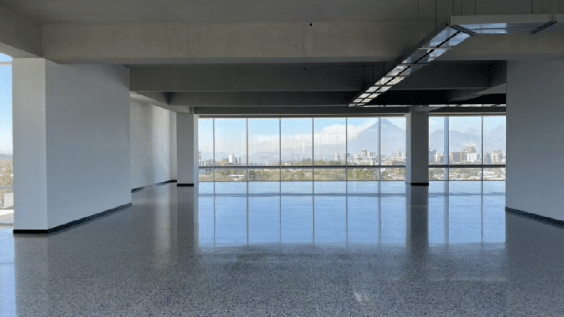 Edificio en Renta- Venta  a estrenar zona 10 - Miniatura 4