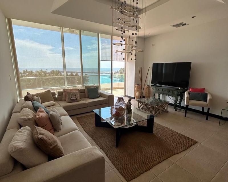 *Venta apartamento amueblado vista al océano en Marina del Sur* (C)
