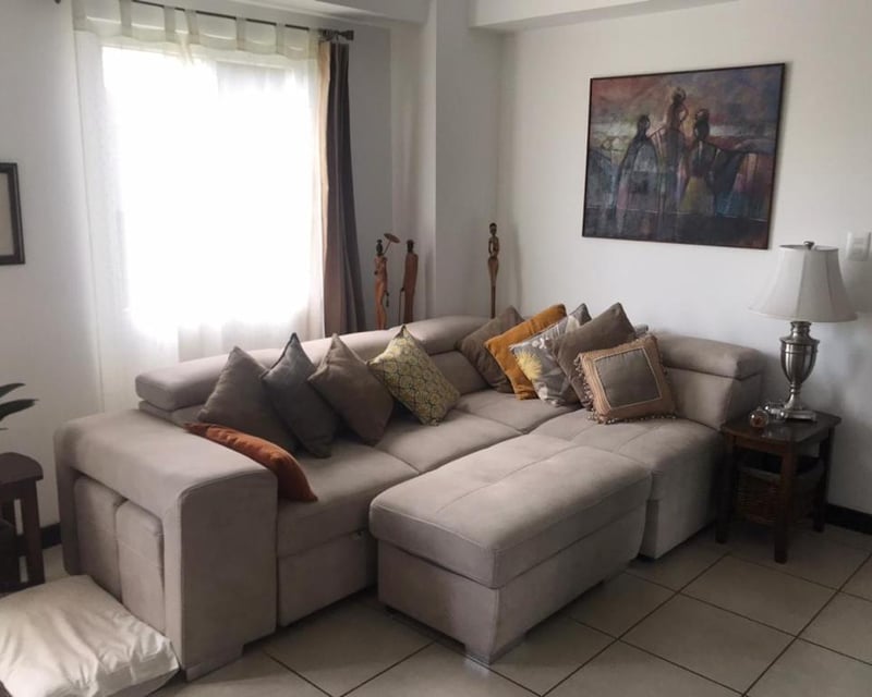 Vendo amplio Apartamento Edificio Cañada z16