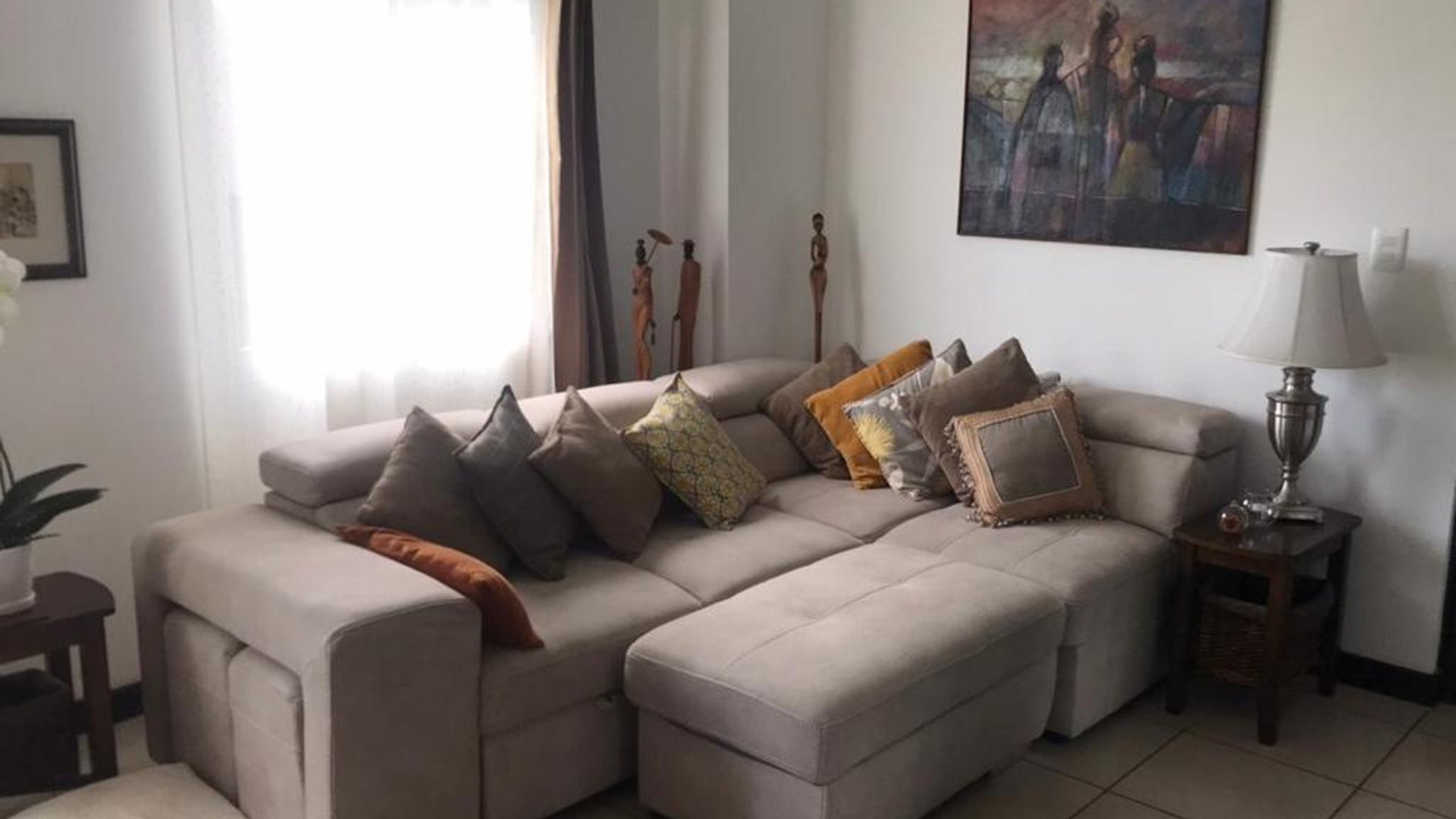 Vendo amplio Apartamento Edificio Cañada z16