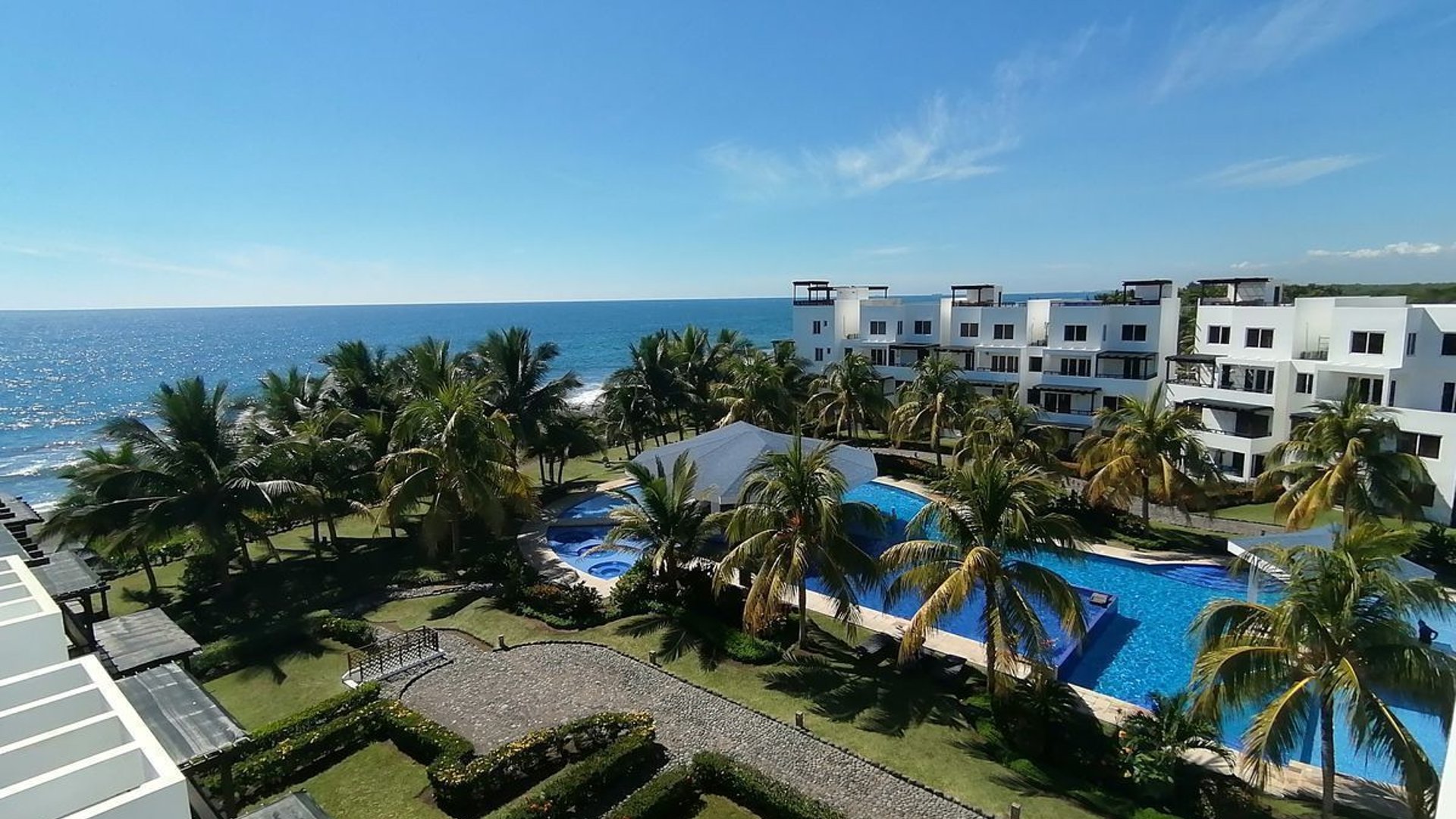 Penthouse en renta a largo plazo en Monterrico US$2,000.00 al mes