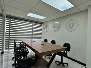 OFICINA NUEVA  AMUEBLADA EN RENTA – EDIFICIO 01010, ZONA 10 - 3