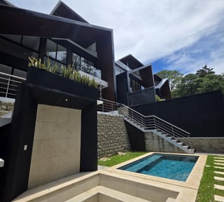 Exclusiva Casa en Venta en Laguna El Pino Guatemala