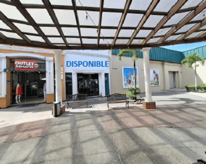 Local en Centro Comercial Flores Del Lago