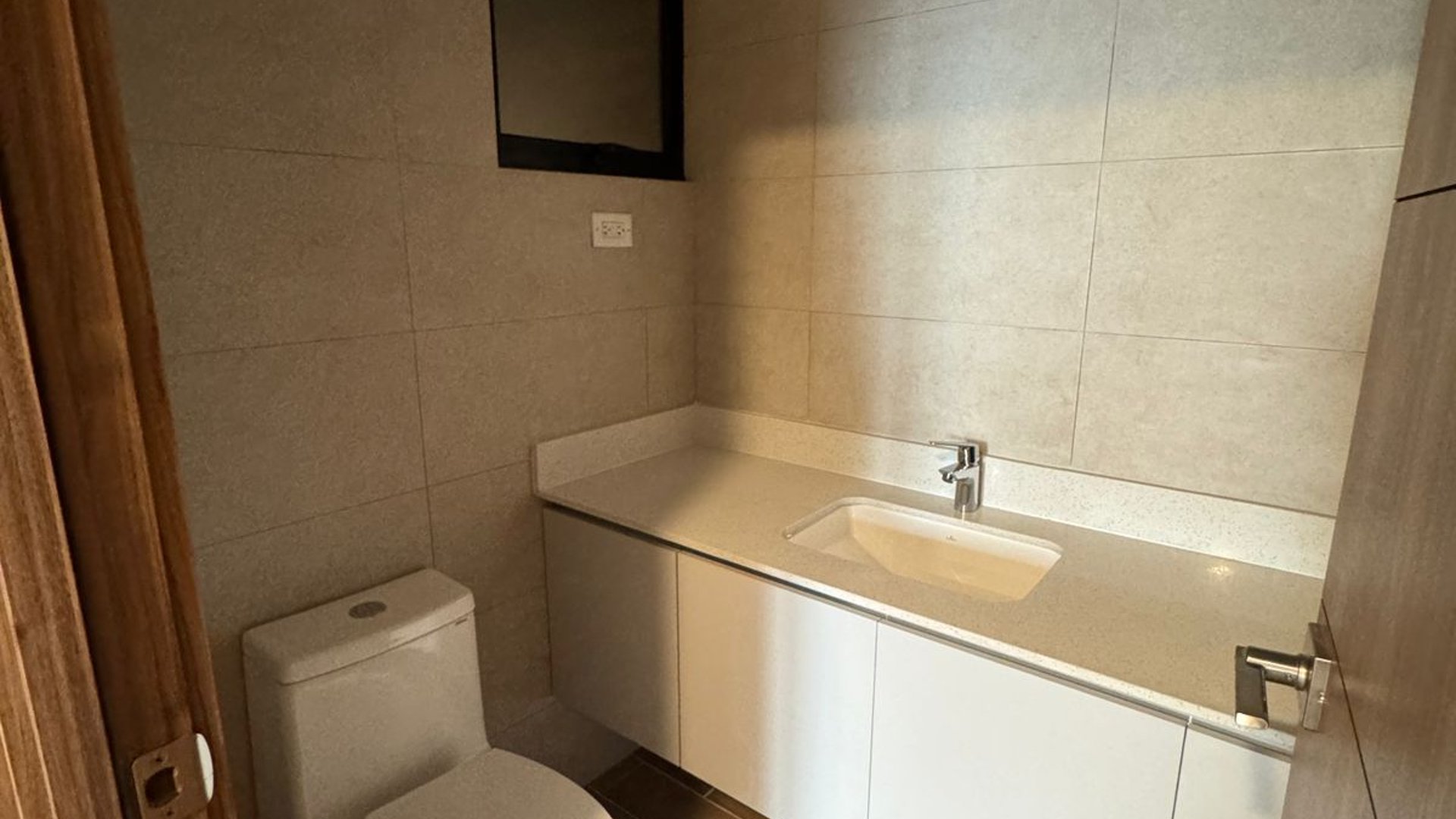 Vendo Apartamento 3 habitaciones en edificio Parque 14 Ref-6035 - Miniatura 11