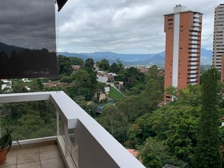 Apartamento en alquiler, Vista Real zona 14 - Image 3