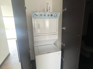 Apartamento en alquiler - Edificio Verona, zona 10 - 3