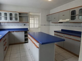 En venta Casa para vivienda o negocio cercana San Lucas - 5