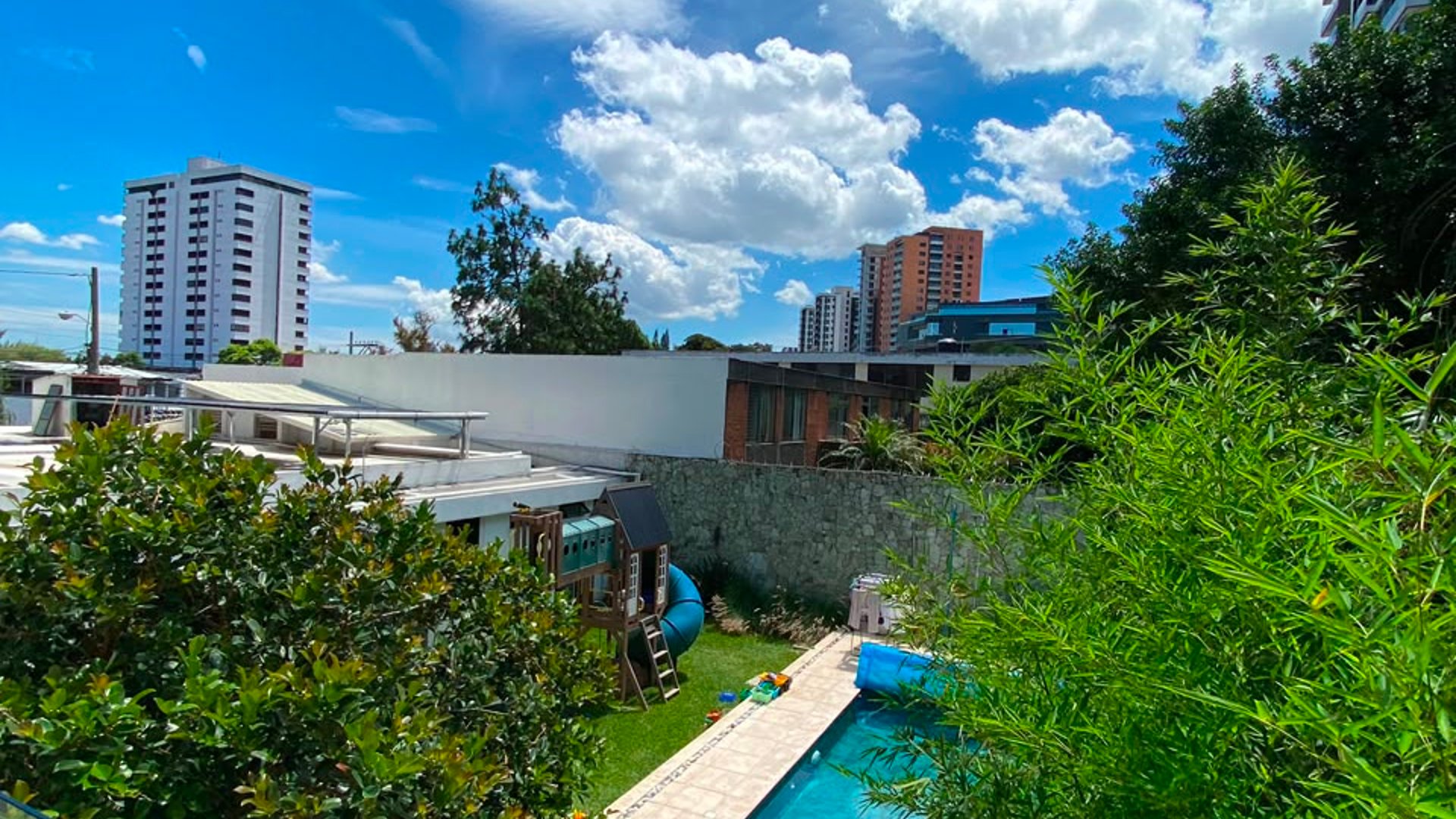 ???? CASA EN RENTA – 4 HAB + PISCINA CLIMATIZADA | VH, ZONA 15 - Miniatura 22